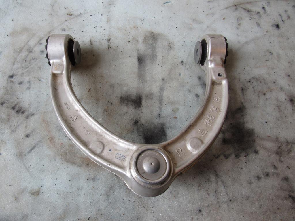 рычаг передний правый Mercedes-Benz GLE W166 2016, 3.0 л., OM 642.826, дизель, купе, 1663301807 - фото №1