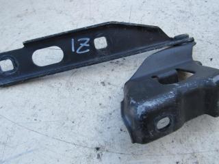 петля капота правая Audi A5 8T 2011, 1.8 л., бензин, купе, 8T0823302E