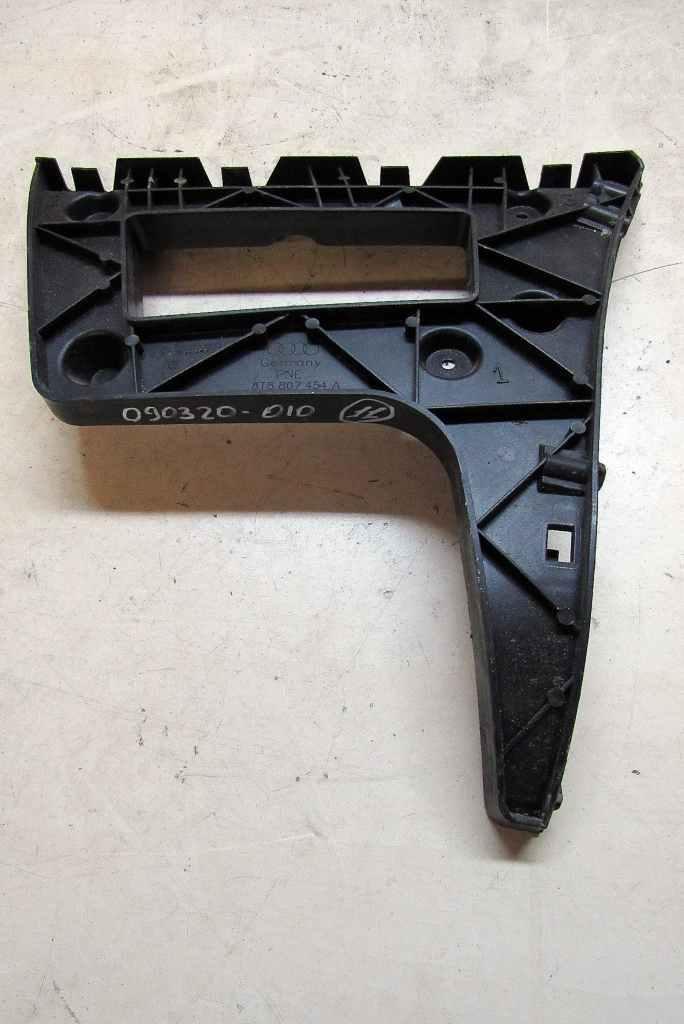 Крепление бампера переднего Audi A5 8T 2009, 1.8 л., CDHB, бензин, хетчбэк 5 дв., 8T0807454A - фото №1