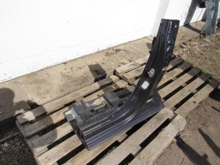 Стойка кузовная центральная левая Audi A5 8T 2008, 2.0 л., CAHA, дизель, купе