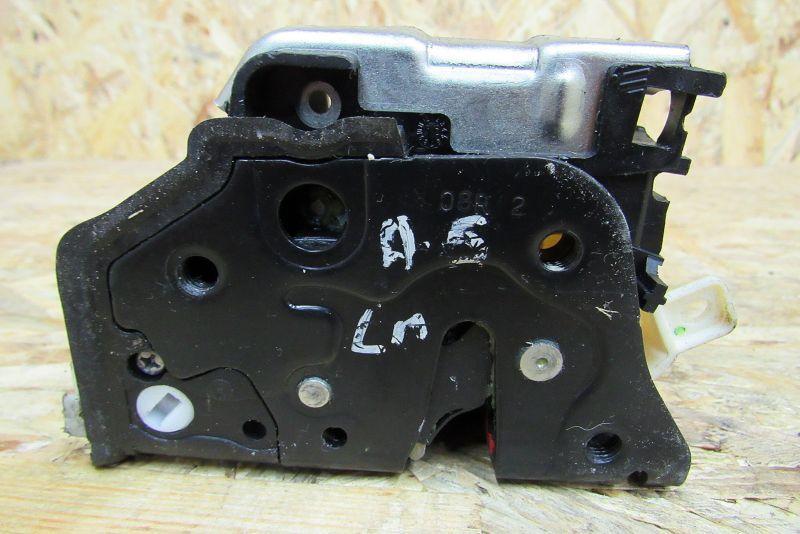 замок двери передней правой Audi A5 8T 2008, 2.0 л., CAHA, дизель, купе, 8J1837016C - фото №1