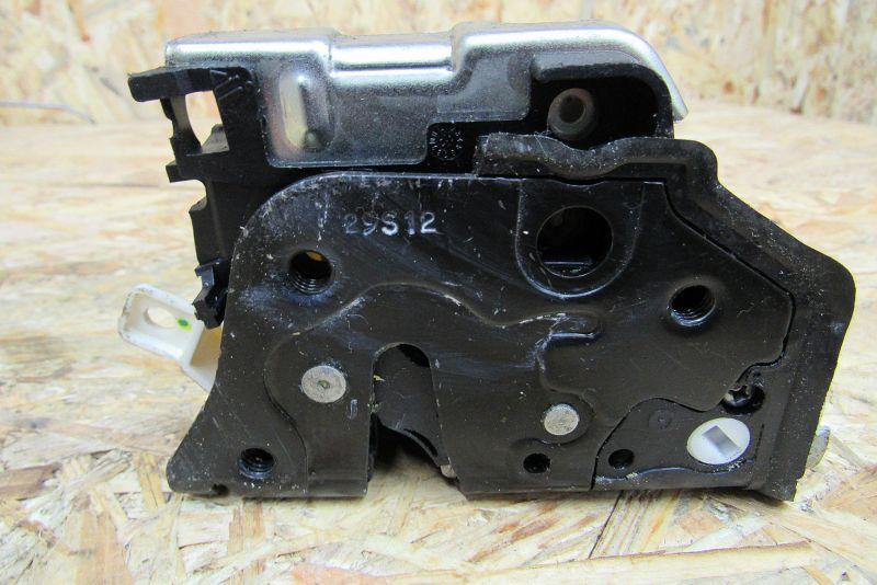 замок двери задней левой Audi A5 8T 2008, 3.0 л., CCWB, дизель, купе, 8K0839015C - фото №1