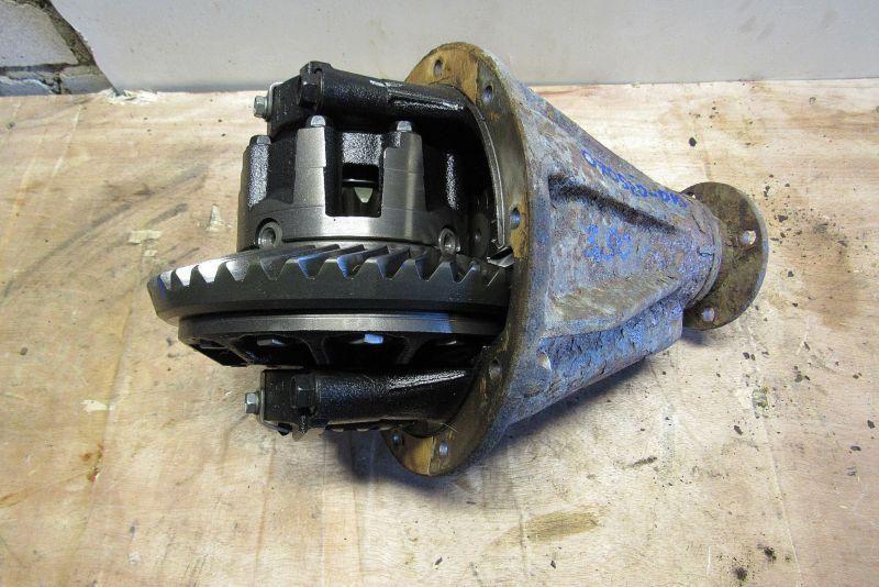 редуктор заднего моста Toyota Land Cruiser J200 2011, 5.7 л., 3UR-FE, бензин, внедорожник 5 дв., 3.9 - фото №1