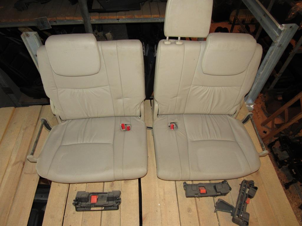 сиденье заднее Toyota Land Cruiser Prado J120 2005, 3.0 л., 1KZ-TE, дизель, внедорожник 5 дв. - фото №1