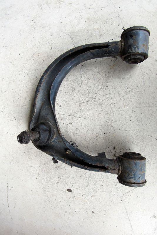 рычаг передний правый Toyota Land Cruiser Prado J120 2003, 3.0 л., 1KZ-TE, дизель, внедорожник 5 дв., 48610-60070 - фото №1