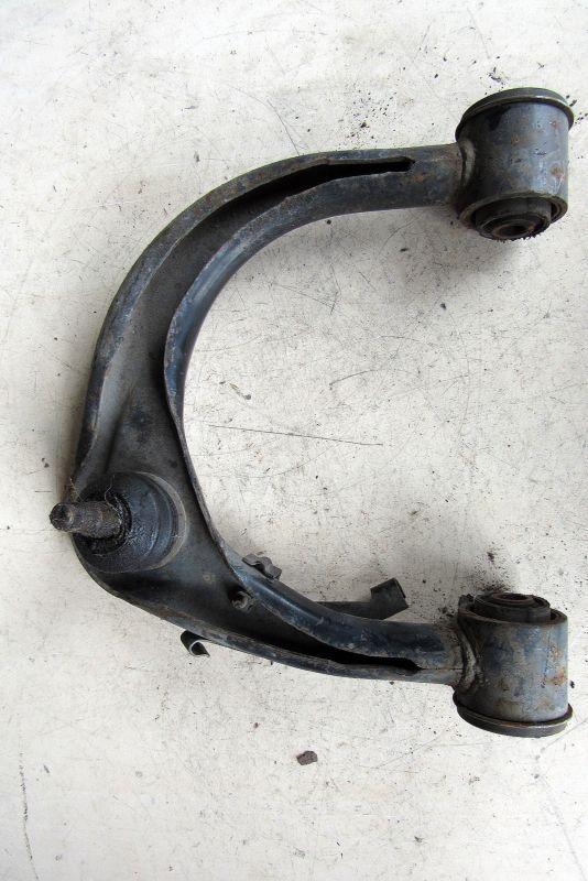 рычаг передний правый Toyota Land Cruiser Prado J120 2003, 3.0 л., 1KZ-TE, дизель, внедорожник 5 дв., 48610-60070 - фото №1