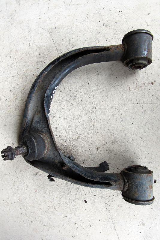 рычаг передний правый Toyota Land Cruiser Prado J120 2003, 4.0 л., 1GR-FE, бензин, внедорожник 5 дв., 48610-60070 - фото №1