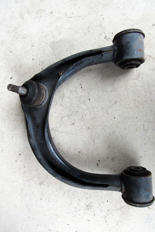 рычаг передний левый Toyota Land Cruiser Prado J150 2009, 3.0 л., 5L-E, дизель, внедорожник 5 дв., 48610-60050 - фото №1