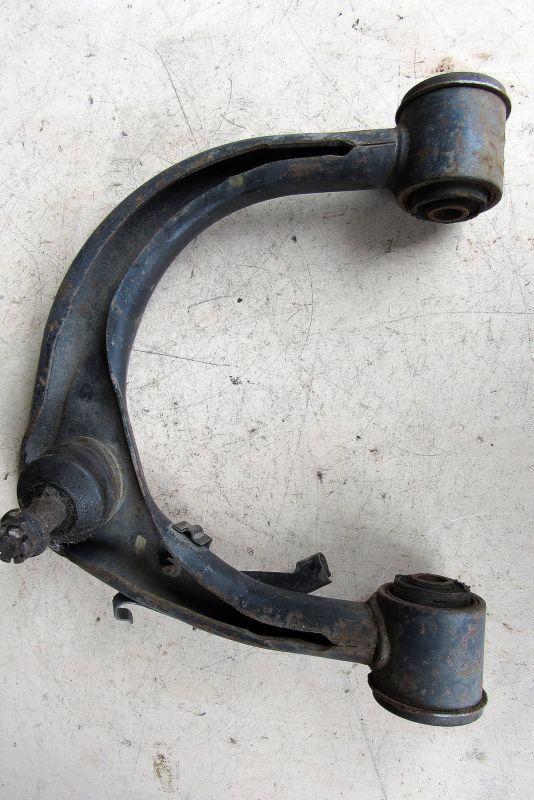 рычаг передний правый Toyota Land Cruiser Prado J120 2003, 4.0 л., 1GR-FE, бензин, внедорожник 5 дв., 48610-60070 - фото №1