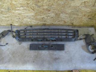 заглушка (решетка) в бампер Lexus LX 3 поколение 2009, 5.7 л., 3UR-FE, бензин, внедорожник 5 дв., 52114-60070