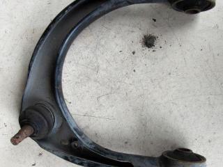 рычаг передний правый Lexus LX 3 поколение 2009, 5.7 л., 3UR-FE, бензин, внедорожник 5 дв., 48610-60070