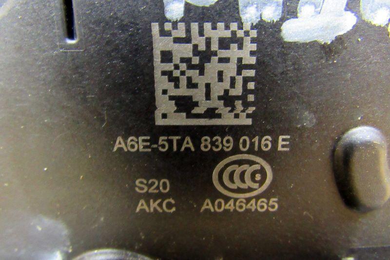 замок двери задней правой Skoda Kodiaq 1 поколение 2016, 2.0 л., CZPA, бензин, внедорожник 5 дв., 5TA839016E - фото №1