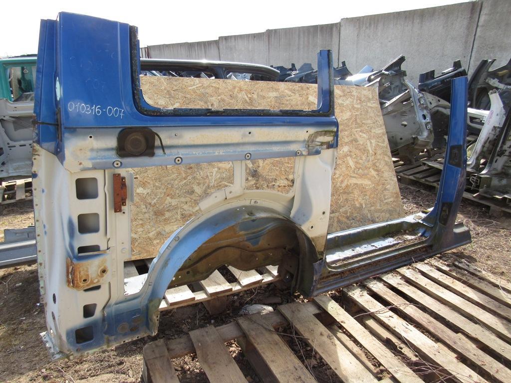 боковина кузова правая Volkswagen Caravelle T5 2003, 1.9 л., дизель, минивэн - фото №1