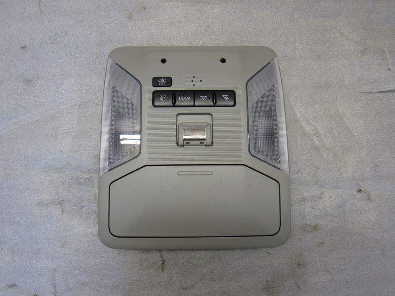 фонарь салона (плафон) Toyota RAV4 5 поколение (XA50) 2019, 2.5 л., гибрид, 1D111-292G - фото №1