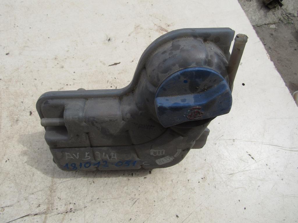 бачок расширительный Audi A4 B7 2005, 3.2 л., AUK, бензин, седан, 8E0121403E - фото №1
