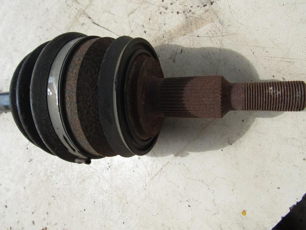 полуось передняя правая (приводной вал, ШРУС) Volkswagen Multivan T5 2005, 2.5 л., дизель, 7H0407272 - фото №1