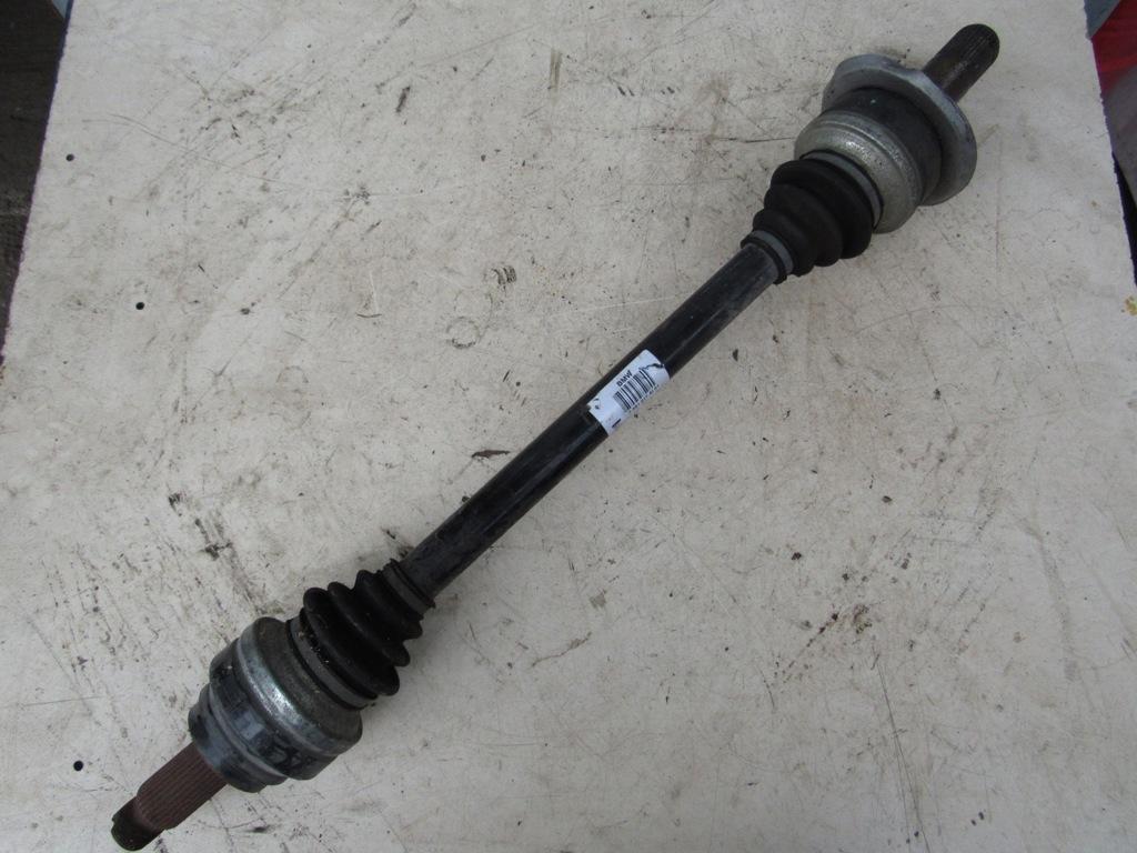 полуось задняя (приводной вал, ШРУС) BMW 5 серия F07/F10/F11 2010, 7581017 - фото №1