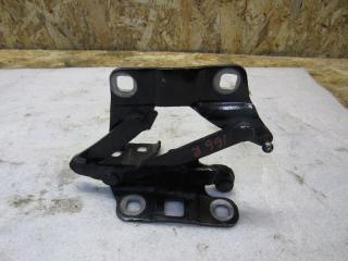 петля капота правая Mercedes-Benz M-Класс W166 2012, 3.0 л., дизель, A1668800128