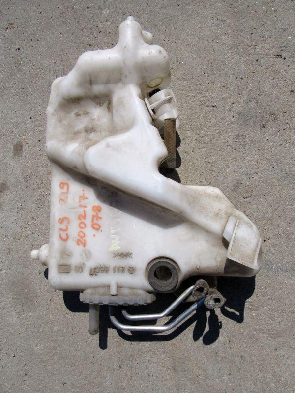 бачок омывателя Mercedes-Benz CLS-Класс C219 2004, 2118603760 - фото №1