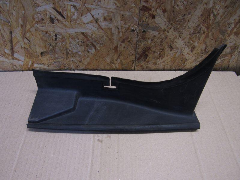 ус под фонарь Land Rover Range Rover 4 поколение 2015, CK52-28661-AD - фото №1