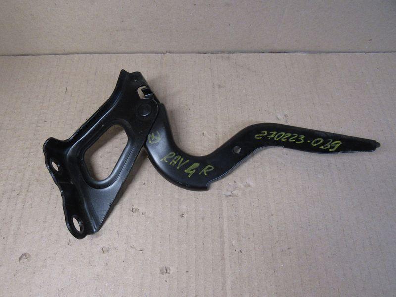 петля капота правая Toyota RAV4 5 поколение (XA50) 2019, 2.5 л., гибрид - фото №1