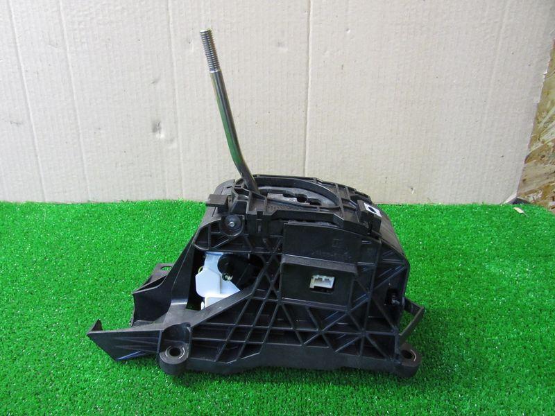 кулиса Lexus RX 4 поколение 2019 - фото №1