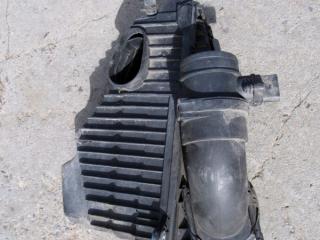 корпус воздушного фильтра Volkswagen Touareg 1 поколение [рестайлинг] 2007, 7L6128607N