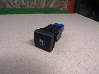 кнопка открытия лючка топливного бака Toyota RAV4 5 поколение (XA50) 2019