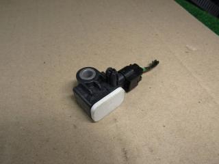 датчик удара Mercedes-Benz M-Класс W166 2012, 3.0 л., дизель, 1668210151