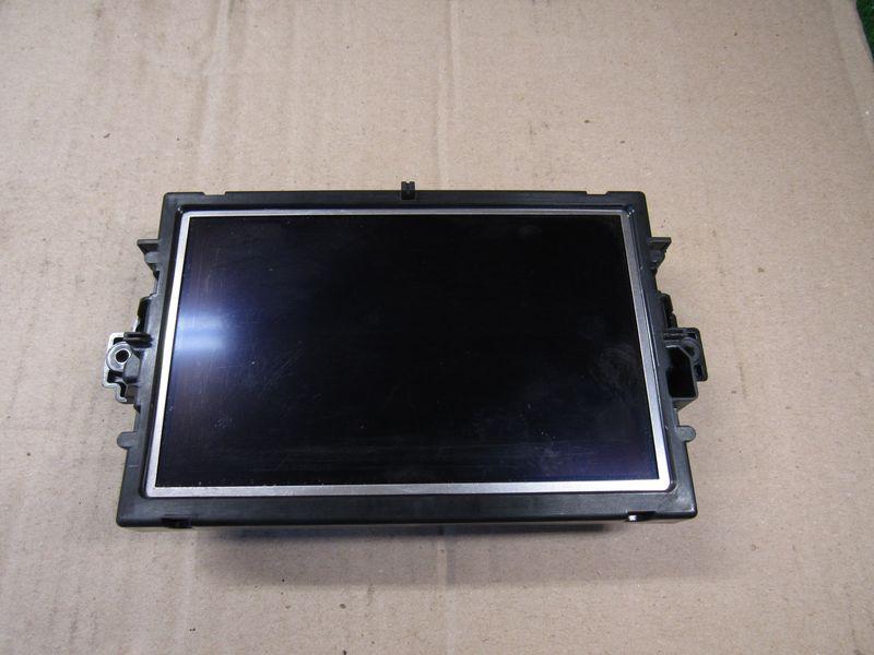 монитор мультимедиа Mercedes-Benz M-Класс W166 2012, 3.0 л., дизель - фото №1