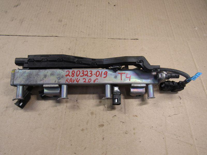 топливная рампа Toyota RAV4 5 поколение (XA50) 2020, 2.0 л., бензин - фото №1