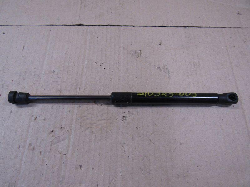 амортизатор крышки багажника (3-5 двери) Audi A6 4G/C7 2012, 2.0 л., бензин, 4G8823359A - фото №1