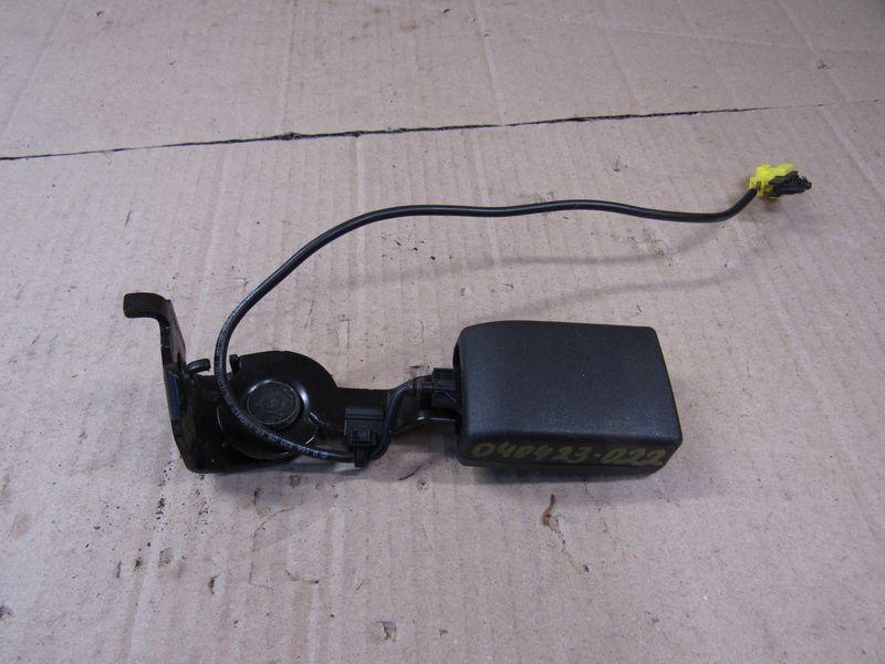 замок ремня безопасности Mercedes-Benz M-Класс W166 2012, 1668600769 - фото №1