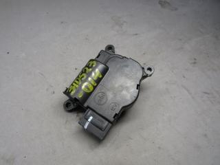 моторчик заслонки печки Audi Q7 4L [рестайлинг] 2010, 3.0 л., дизель