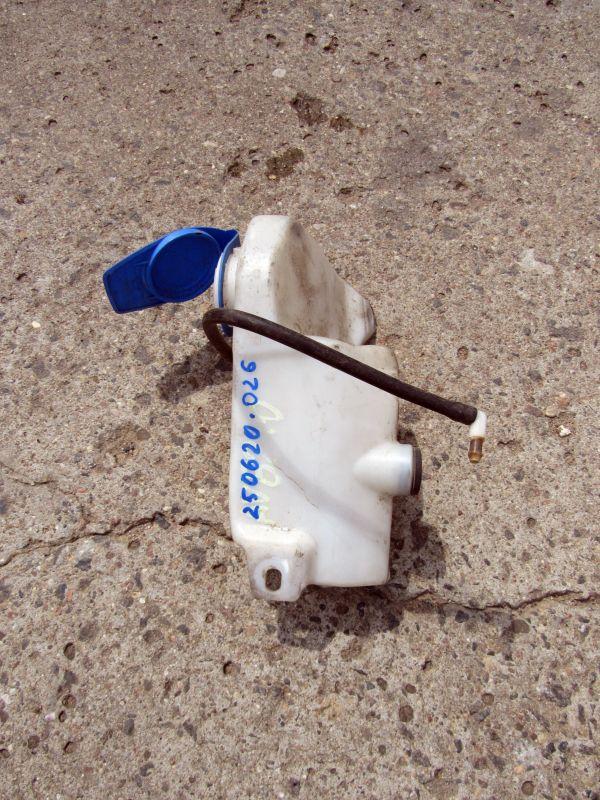 бачок омывателя Audi A4 B6 2000, 8E0955453AQ - фото №1