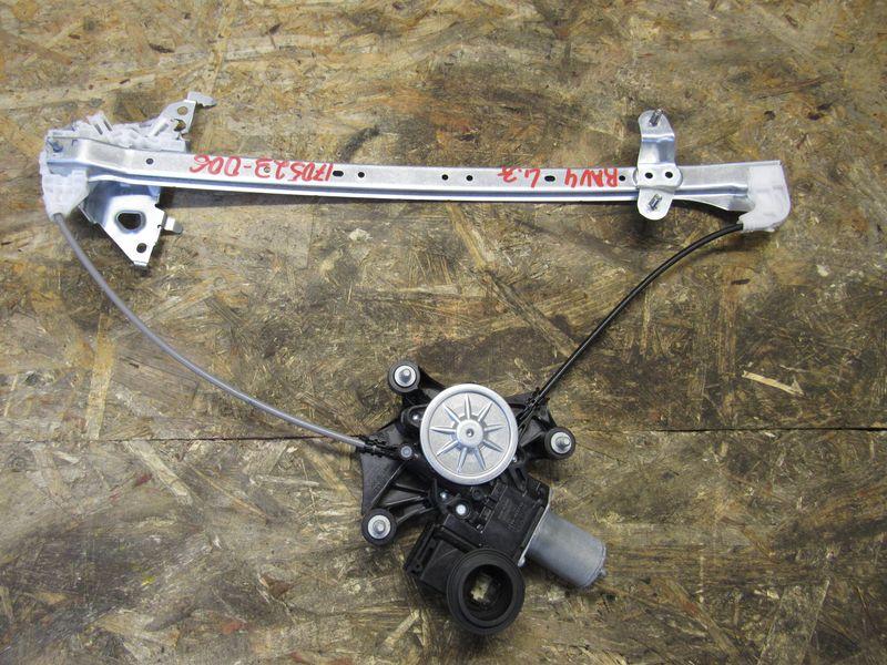 стеклоподъемник задний левый Toyota RAV4 5 поколение (XA50) 2019, 2.5 л., гибрид - фото №1