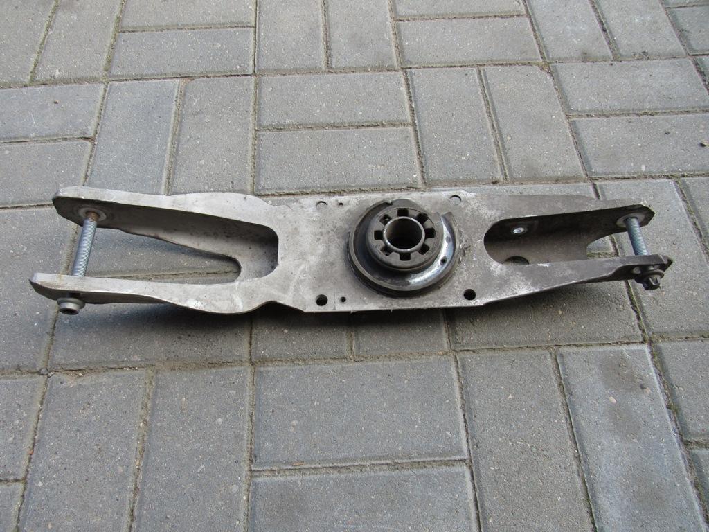 рычаг задний нижний Mercedes-Benz GLA-Класс X156 2014, 2463520202 - фото №1