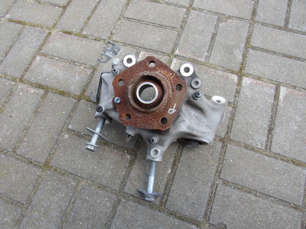 ступица задняя правая Audi Q7 4M 2015, 4.0 л., CZAC, дизель, АКПП, внедорожник 5 дв., 4M0505460D - фото №1