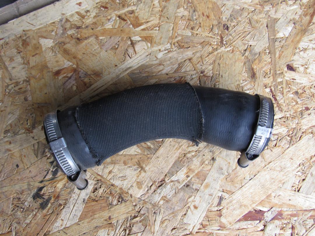 патрубок интеркулера Audi A6 4F/C6 2006, 4F0145709L - фото №1