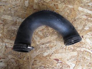 патрубок интеркулера Volkswagen Touareg 1 поколение [рестайлинг] 2007, 7L6145972C