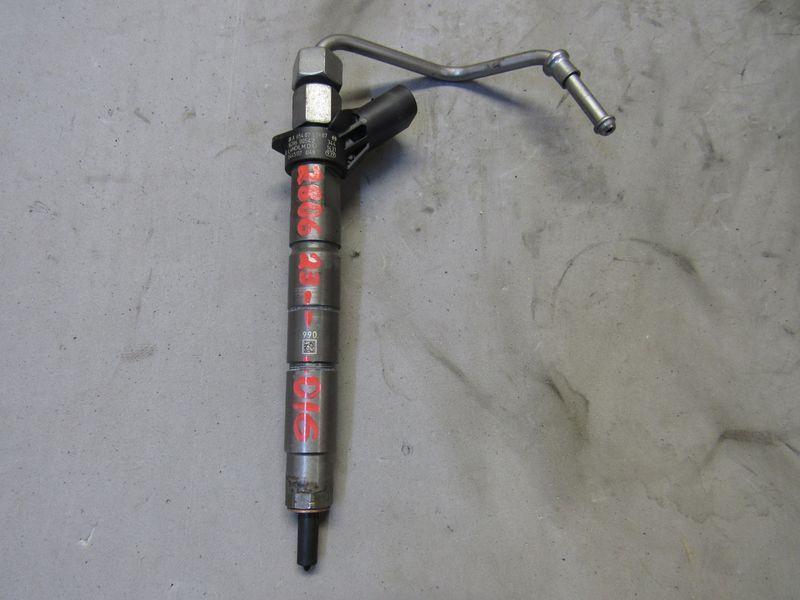 форсунка Mercedes-Benz E-Класс W213/S213/C238/A238 2016, 2.0 л., дизель, 6540700187 - фото №1