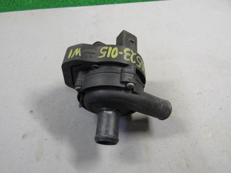 насос антифриза дополнительный Mercedes-Benz M-Класс W166 2012 - фото №1