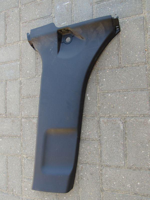 обшивка стойки центральной правой Toyota RAV4 5 поколение (XA50) 2021, 2.5 л., гибрид, 62413-42090 - фото №1