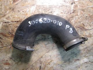 патрубок интеркулера Audi Q7 4L [рестайлинг] 2008, 4L0145972A