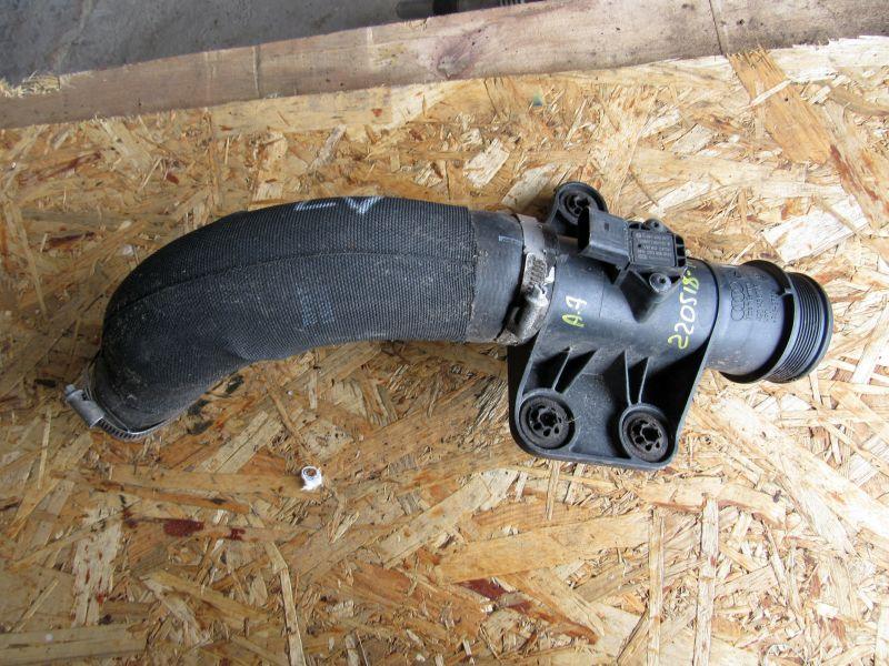 трубка охлаждающей жидкости Audi A7 4G 2010, 4G0145673R - фото №1