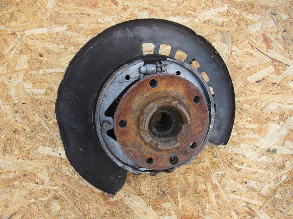 ступица задняя правая Audi Q7 4L 2005, 7L0505438B - фото №1