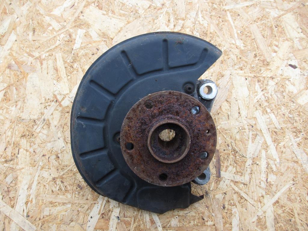 ступица передняя правая Volkswagen Passat B7 2011, 3C0407258G - фото №1