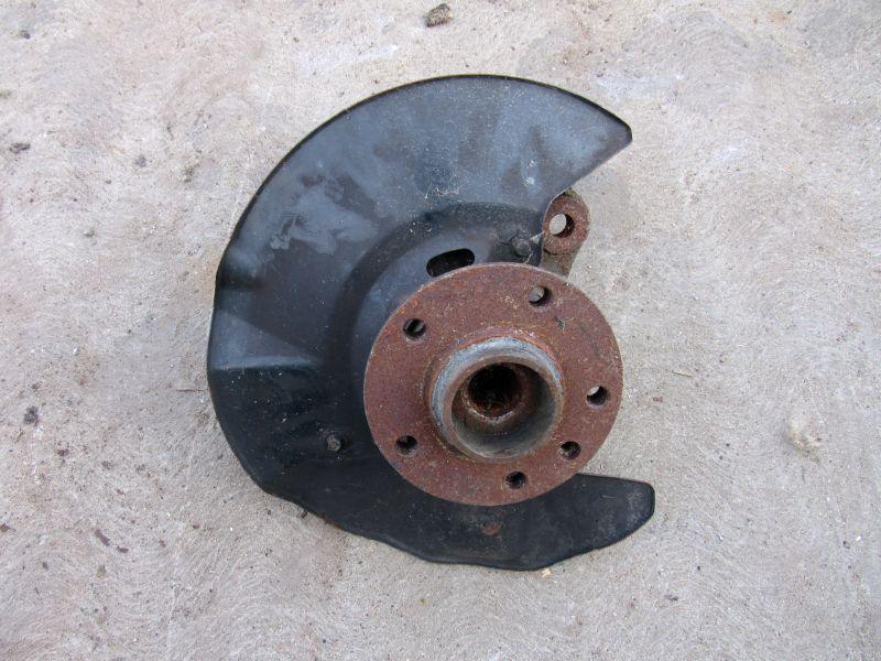 ступица передняя правая Volkswagen Multivan T5 2003 - фото №1