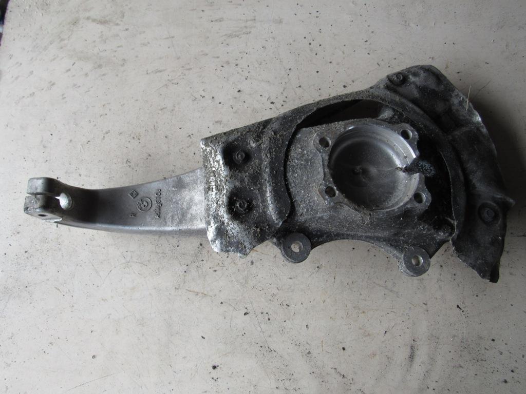 ступица передняя правая BMW 5 серия F07/F10/F11 2009 - фото №1