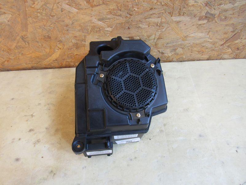 сабвуфер Jeep Wrangler 4 поколение 2023, 2.0 л., бензин, АКПП, 68283478AA - фото №1